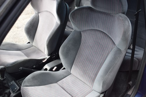 1993 Ford Escort XR3i till salu (bild 27 av 103)