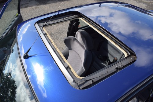 1993 Ford Escort XR3i till salu (bild 50 av 103)