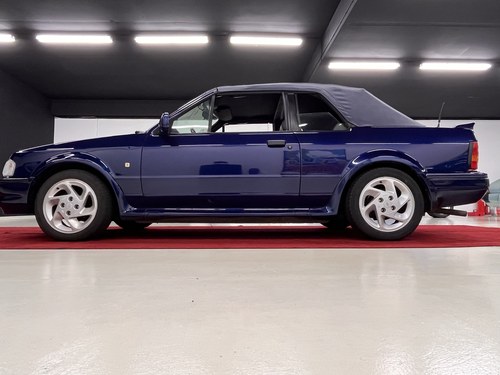 1990 Ford Escort 1.6i Cabriolet Special Edition For Sale (picture 22 of 131)