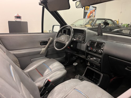 1990 Ford Escort 1.6i Cabriolet Special Edition For Sale (picture 36 of 131)