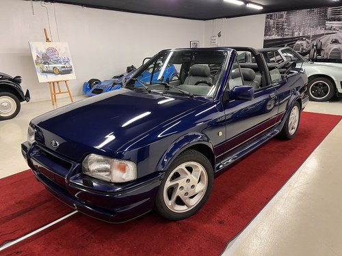 1990 Ford Escort 1.6i Cabriolet Special Edition For Sale (picture 10 of 131)