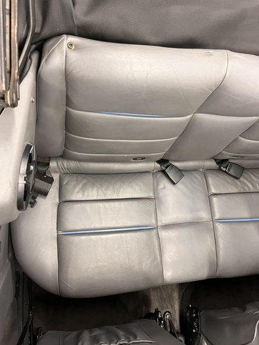 1990 Ford Escort 1.6i Cabriolet Special Edition For Sale (picture 34 of 131)