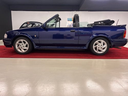 1990 Ford Escort 1.6i Cabriolet Special Edition For Sale (picture 9 of 131)