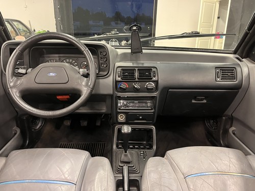 1990 Ford Escort 1.6i Cabriolet Special Edition For Sale (picture 31 of 131)