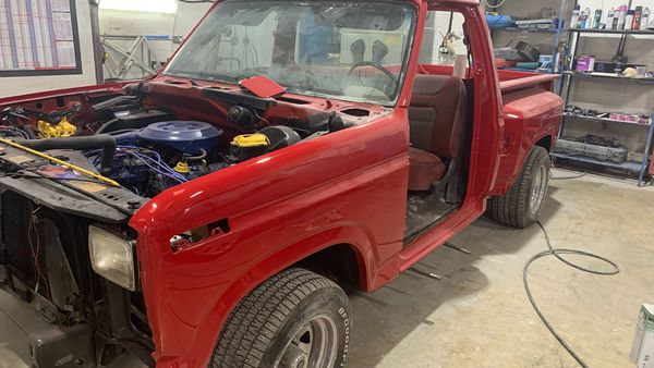 1985 Ford F-150 V8 XL LHD For Sale (picture :index of 190)