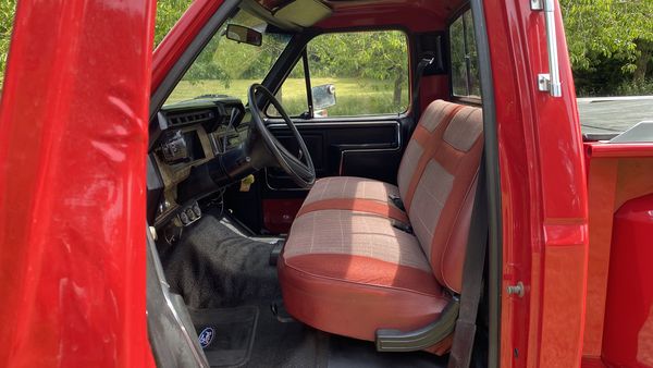 1985 Ford F-150 V8 XL LHD For Sale (picture :index of 44)