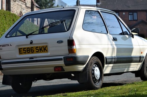 1987 Ford Fiesta L 1.1 Auto En venta (imagen 71 de 123)