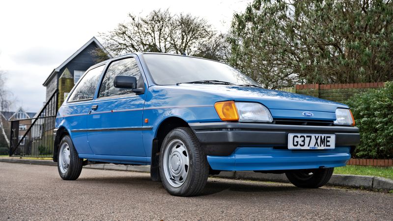  Ford Fiesta Mk3.  Popular Plus ( -Puerta) – Calidad de museo a la venta por subasta
