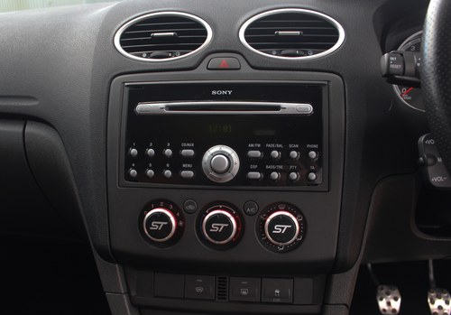 2005 Ford Focus ST-2 Te koop (foto 75 van 161)