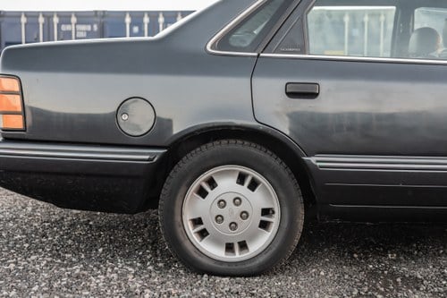 NO RESERVE - 1990 Ford Granada Scorpio 2.9 Auto (1st Gen) Te koop (foto 17 van 144)