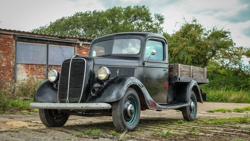 1937 Ford Model 77 Pick Up For Sale (picture 1 of 106)