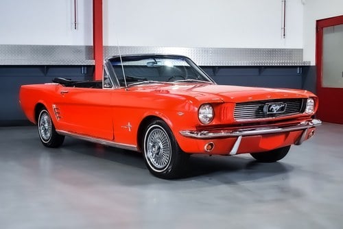 1966 Ford Mustang Convertible In vendita (immagine 1 di 81)
