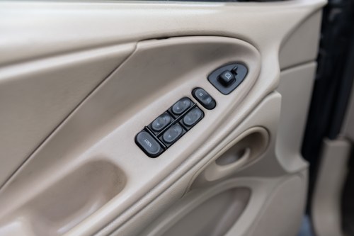 NO RESERVE - 2000 Ford Mustang Convertible (LHD) In vendita (immagine 104 di 223)