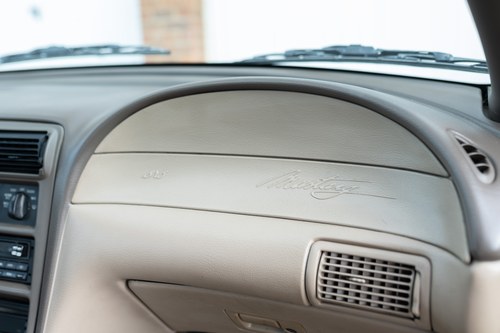 NO RESERVE - 2000 Ford Mustang Convertible (LHD) In vendita (immagine 82 di 223)