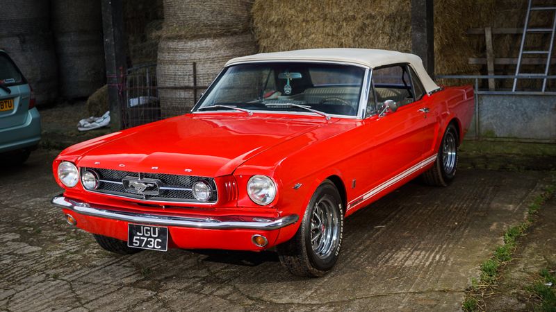 1965 Ford Mustang Convertible For Sale (picture 1 of 147)