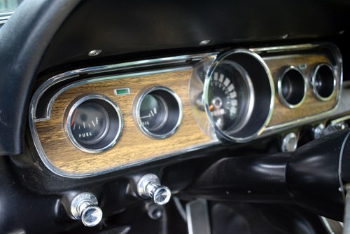 1966 Ford Mustang GT 2+2 Fastback zum Verkauf (Bild 35 von 106)