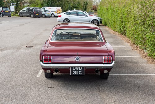 1965 Ford Mustang zum Verkauf (Bild 4 von 176)
