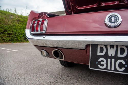 1965 Ford Mustang zum Verkauf (Bild 95 von 176)