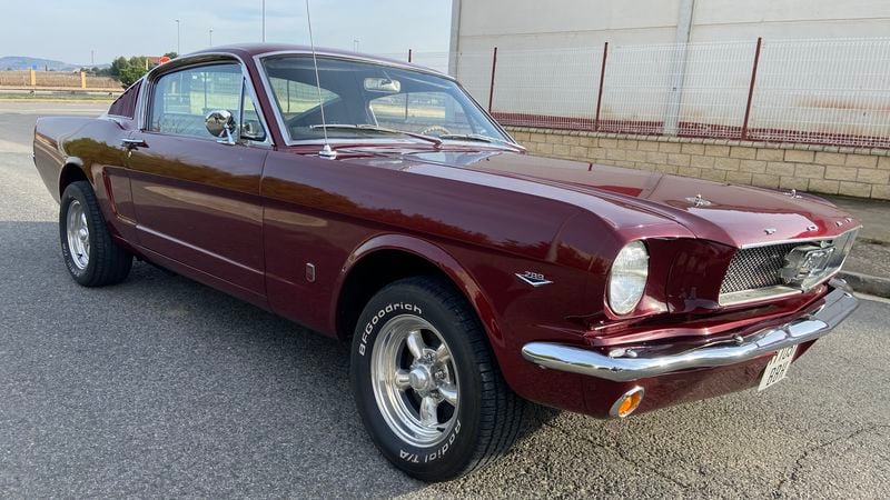 1965 Ford Mustang V8 (4-speed Manual) For Sale (picture 1 of 92)