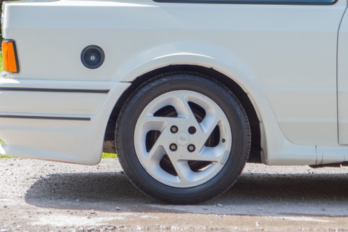 1988 Ford Escort RS Turbo zum Verkauf (Bild 14 von 115)