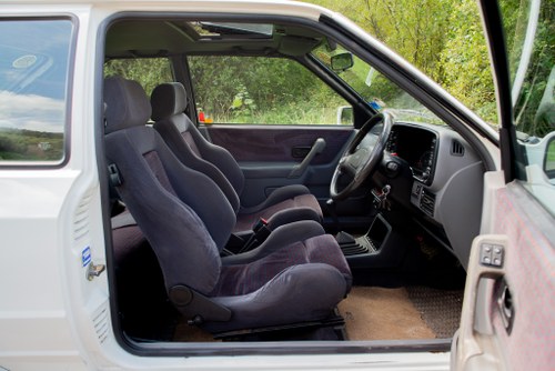 1988 Ford Escort RS Turbo zum Verkauf (Bild 39 von 115)