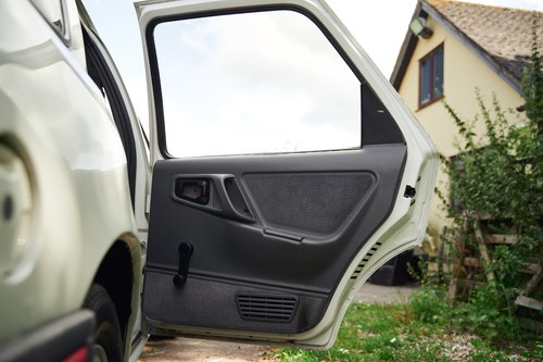 1985 Ford Sierra XR4 4x4 à vendre (picture 45 of 161)