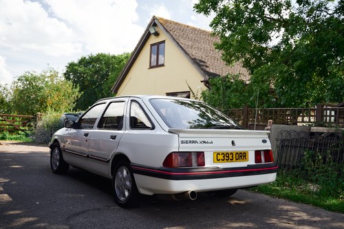 1985 Ford Sierra XR4 4x4 à vendre (picture 13 of 161)