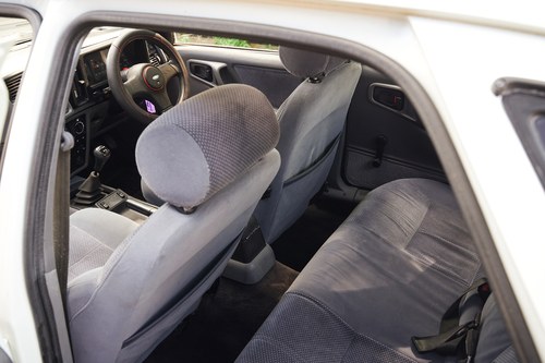 1985 Ford Sierra XR4 4x4 à vendre (picture 64 of 161)