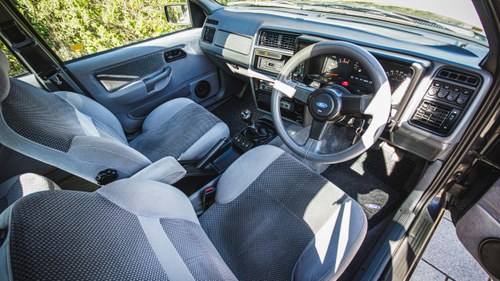1991 Ford Sierra XR4x4 For Sale (picture 42 of 185)