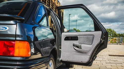 1991 Ford Sierra XR4x4 For Sale (picture 40 of 185)