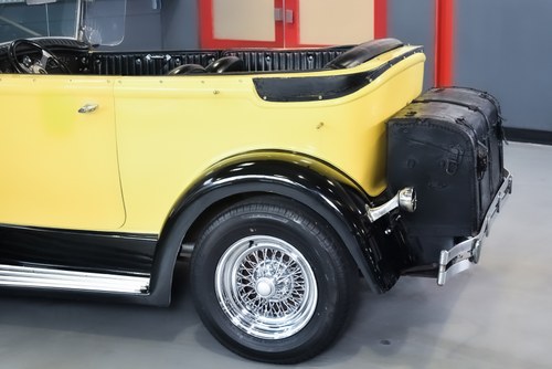 1970s Glassic Convertible V8 - LHD In vendita (immagine 53 di 61)