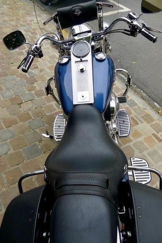 2003 Harley-Davidson FLHR Road King (Centenary Edition) In vendita (immagine 8 di 20)