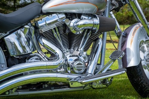 2005 Harley-Davidson Fat Boy CVO Screamin’ Eagle Te koop (foto 37 van 163)