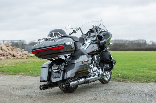 2016 Harley-Davidson Fltruse CVO Road Glide Ultra For Sale (picture 11 of 86)