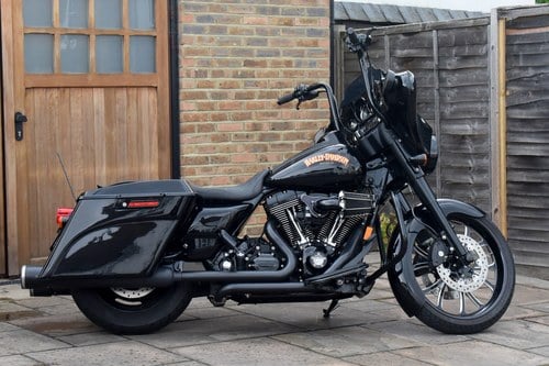 2008 Harley-Davidson Street Glide Custom For Sale (picture 2 of 103)
