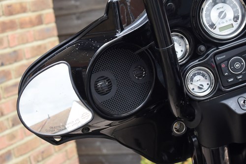 2008 Harley-Davidson Street Glide Custom For Sale (picture 34 of 103)