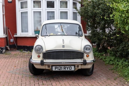 1996 Hindustan Ambassador à vendre (picture 3 of 210)