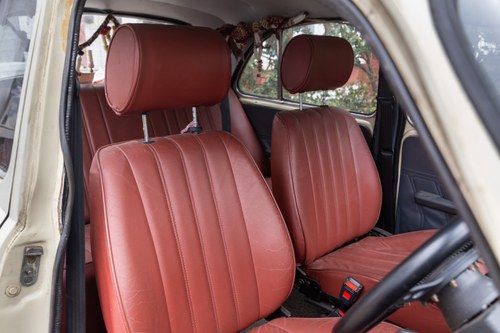 1996 Hindustan Ambassador à vendre (picture 40 of 210)