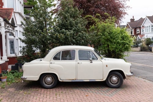 1996 Hindustan Ambassador à vendre (picture 5 of 210)