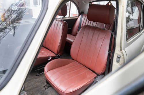 1996 Hindustan Ambassador à vendre (picture 62 of 210)