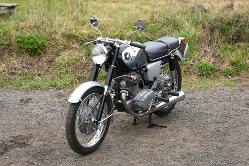 1967 Honda CB72 250 zum Verkauf (Bild 4 von 91)