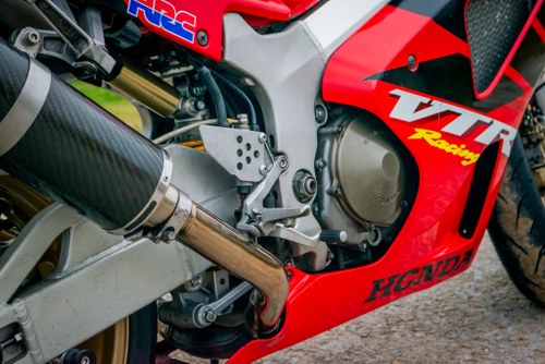 2000 Honda SP1 Te koop (foto 43 van 48)