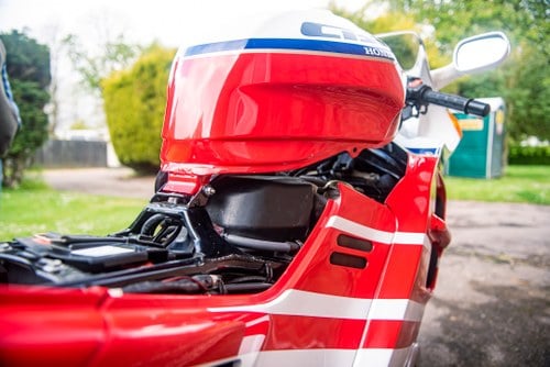 1991 Honda CBR1000F-L Te koop (foto 91 van 129)