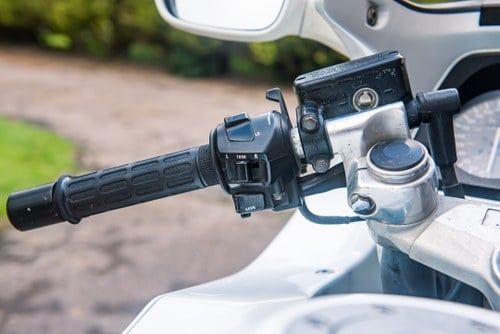 1991 Honda CBR1000F-L Te koop (foto 116 van 129)