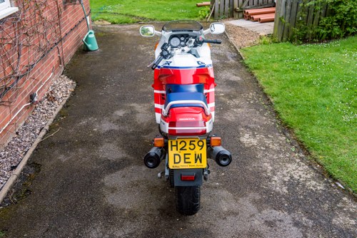 1991 Honda CBR1000F-L Te koop (foto 14 van 129)