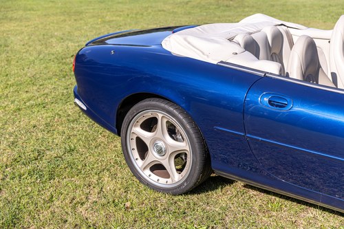 2000 Jaguar XKR Supercharged V8 In vendita (immagine 153 di 217)