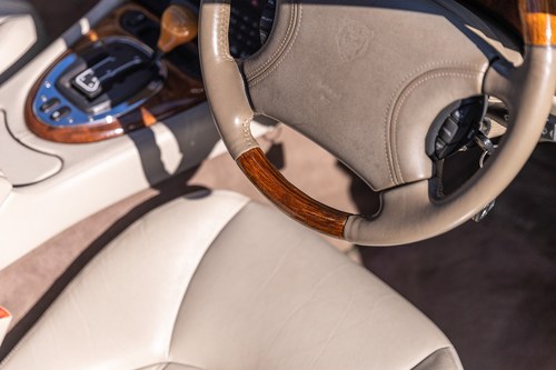 2000 Jaguar XKR Supercharged V8 In vendita (immagine 52 di 217)