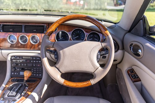 2000 Jaguar XKR Supercharged V8 In vendita (immagine 67 di 217)