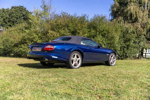 2000 Jaguar XKR Supercharged V8 In vendita (immagine 18 di 217)