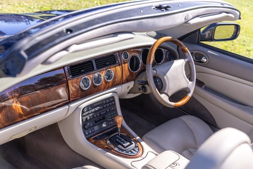 2000 Jaguar XKR Supercharged V8 In vendita (immagine 49 di 217)